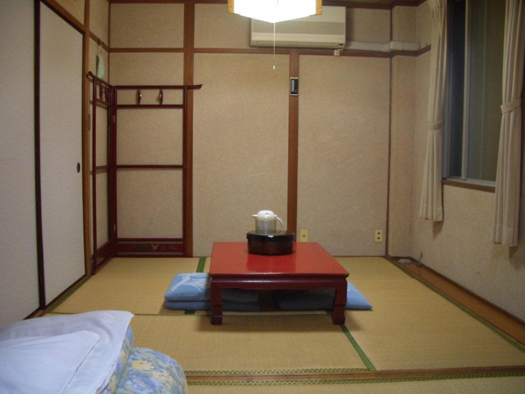 Kasuga Ryokan Хиросима Экстерьер фото